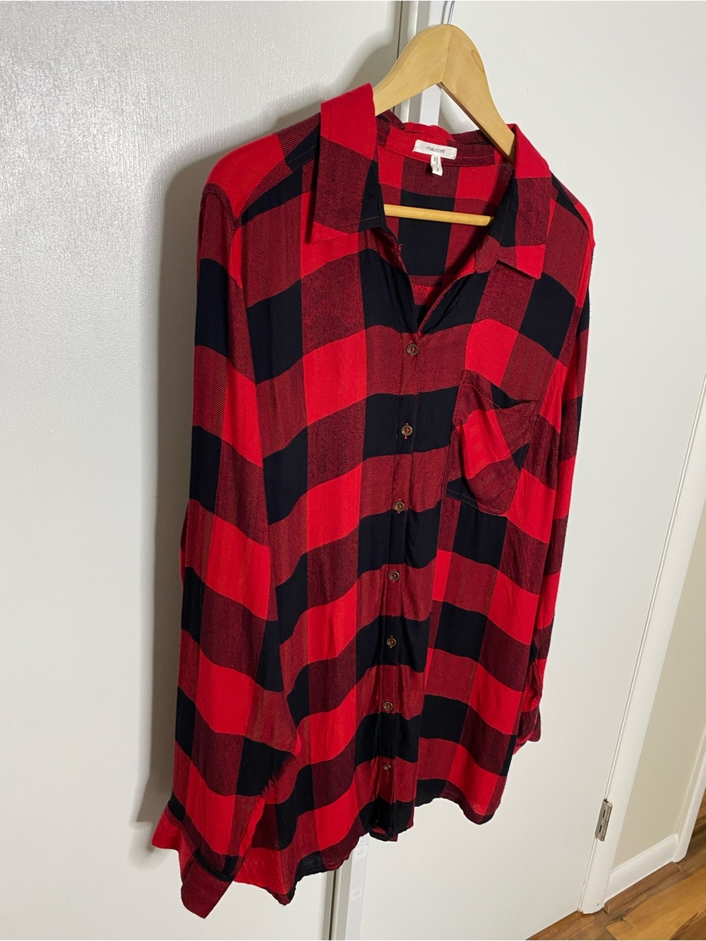 Maurices | Red/Black Buffalo Plaid 100% Rayon Tab-Sleeve Button-Down Shirt Sz 2X - Picture 2 of 16